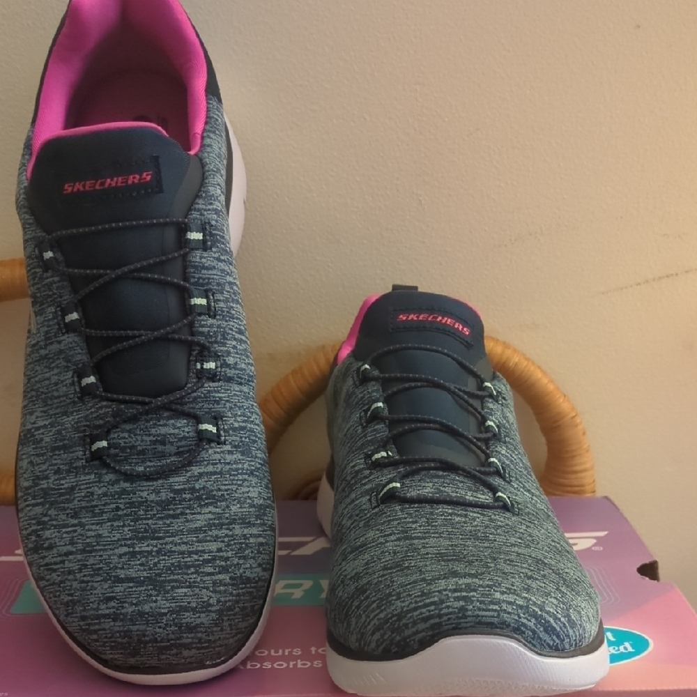 Skechers Women's Blue and Pink Slip On  Sneakers